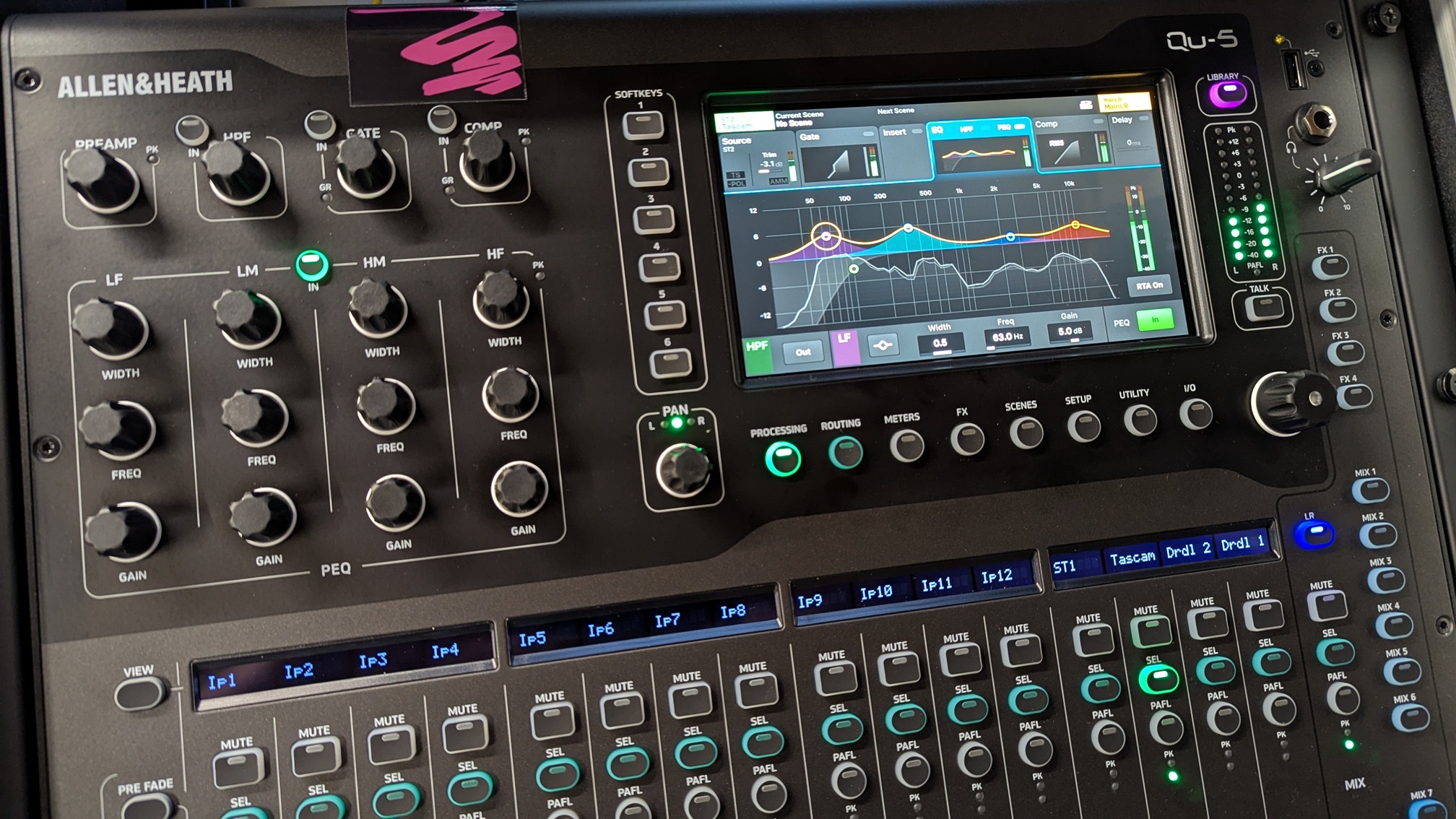 Allen & Heath Qu-5